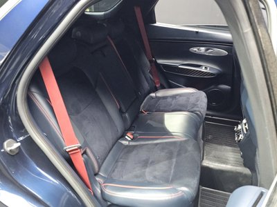 2021 Genesis GV70 — миниатюра 18