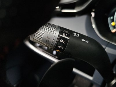 2021 Genesis GV70 — миниатюра 30