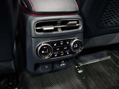 2021 Genesis GV70 — миниатюра 25