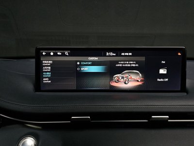 2021 Genesis GV70 — миниатюра 23