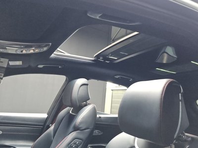 2021 Genesis GV70 — миниатюра 31
