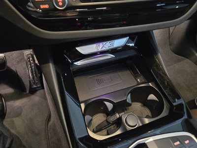 2025 BMW IX3 photo 8