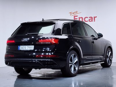 2023 AUDI Q7 photo 5