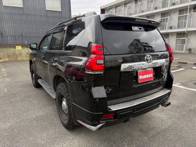 TOYOTA LAND CRUISER PRADO - 8