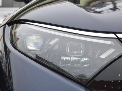 MERCEDES-BENZ EQS - 10