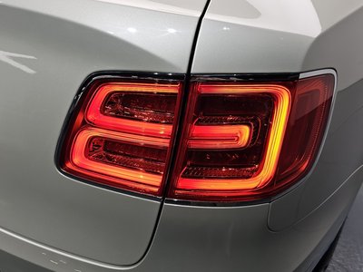 2018 Bentley BENTAYGA 照片 10