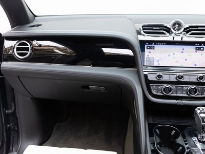 صورة مصغرة 38 لـ 2022 Bentley BENTAYGA