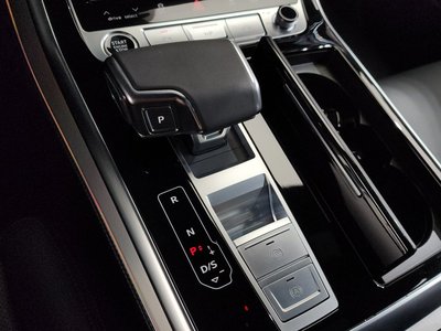 2025 AUDI Q8 缩略图 12