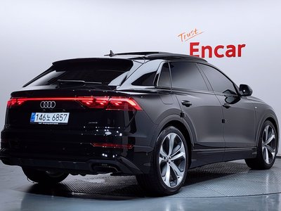 2025 AUDI Q8 — фото 4