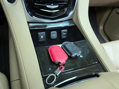 CADILLAC ESCALADE - 9