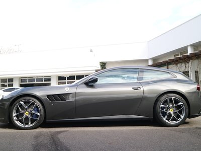 FERRARI GTC4 LUSSO - 3