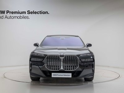 BMW 7 SERIES - 2