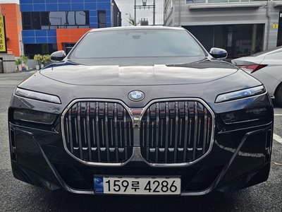 BMW 7 SERIES