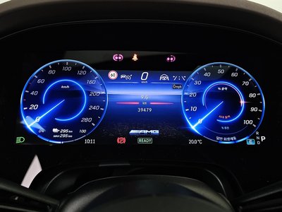 MERCEDES-BENZ EQS - 8