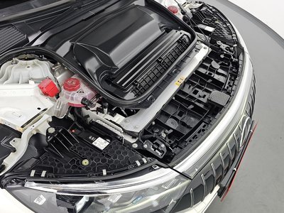 MERCEDES-BENZ EQS - 7