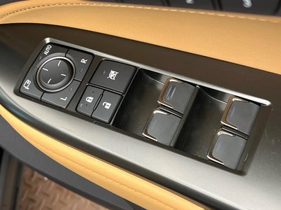 صورة مصغرة 47 لـ 2021 Lexus NX