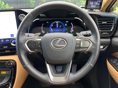صورة مصغرة 11 لـ 2021 Lexus NX