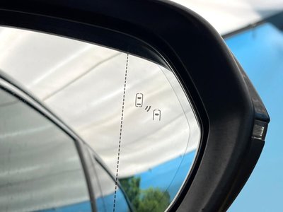صورة مصغرة 28 لـ 2021 Lexus NX