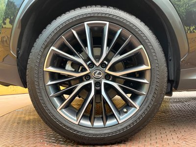 صورة مصغرة 24 لـ 2021 Lexus NX