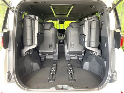 صورة مصغرة 11 لـ 2025 Toyota ALPHARD