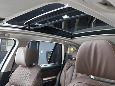 2022 BMW X5 thumbnail 25