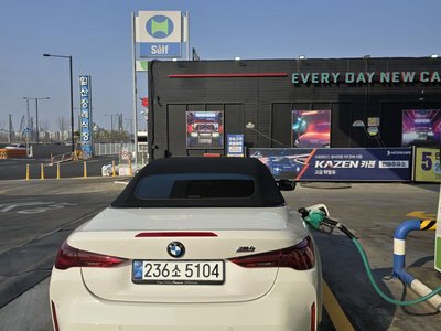 2025 BMW M4 照片 3