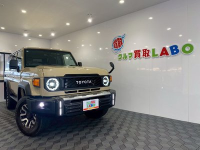 TOYOTA LAND CRUISER 70 - 1