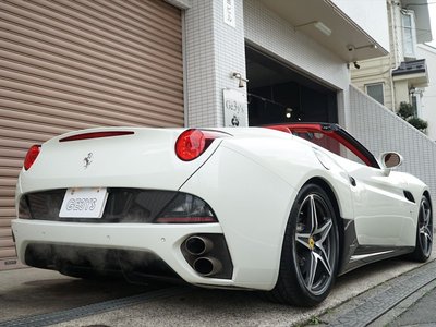 FERRARI CALIFORNIA 30 - 8