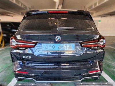 BMW IX3 - 4