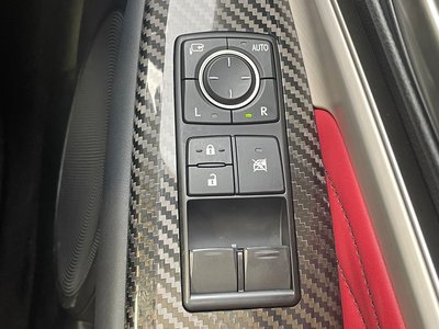 صورة مصغرة 25 لـ 2017 Lexus RC F