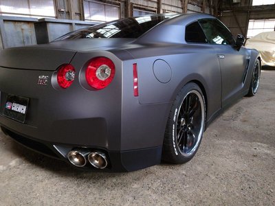 NISSAN GT-R - 5