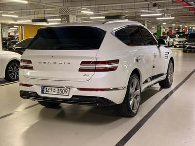 صورة 2 لـ 2021 Genesis GV80