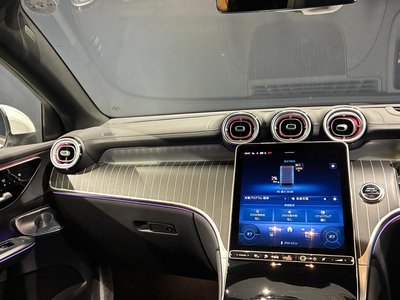 2026 Mercedes-BENZ GLC — миниатюра 33