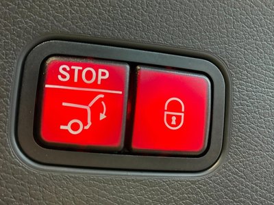 2026 Mercedes-BENZ GLC — миниатюра 14