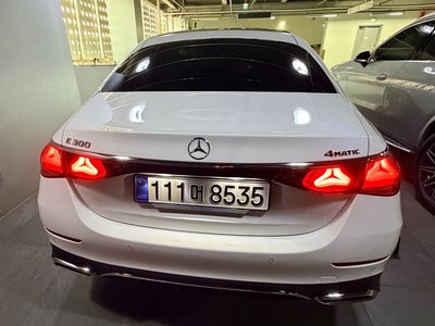 MERCEDES-BENZ E-CLASS - 6