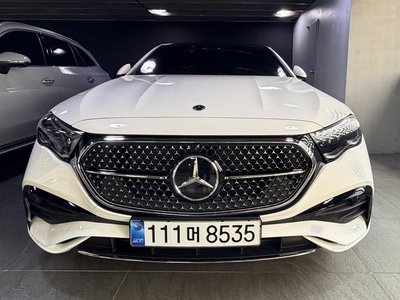 MERCEDES-BENZ E-CLASS - 1