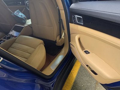 صورة 10 لـ 2018 Porsche PANAMERA