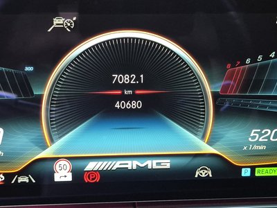 MERCEDES-BENZ GT AMG - 10