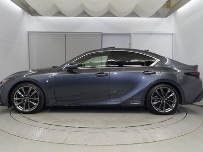 LEXUS IS - 3