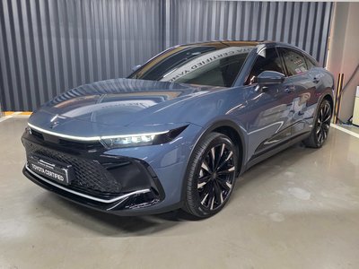 TOYOTA CROWN CROSSOVER - 1