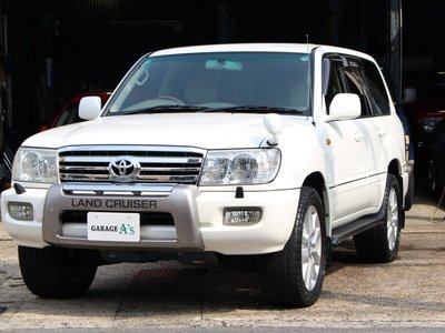 TOYOTA LAND CRUISER - 1