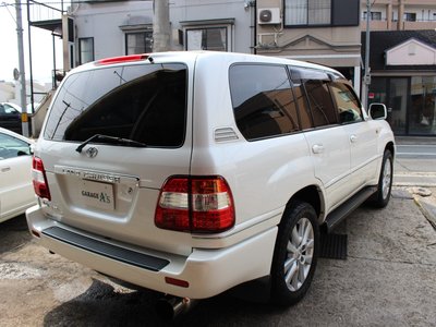 TOYOTA LAND CRUISER - 3