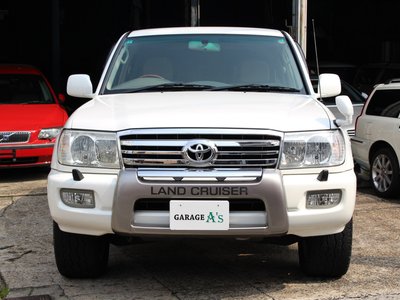 TOYOTA LAND CRUISER - 4