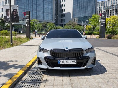 BMW 5 SERIES - 2