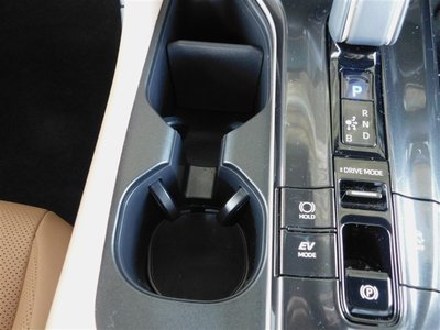 صورة مصغرة 29 لـ 2025 Toyota CROWN SPORT