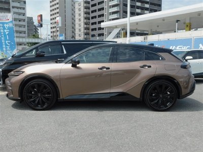 2025 Toyota CROWN SPORT photo 3