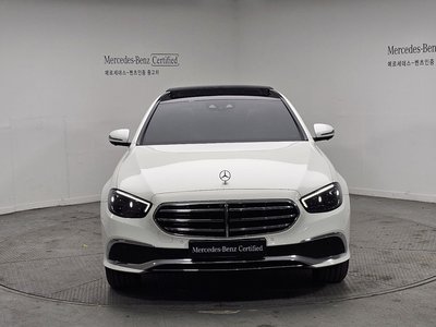 MERCEDES-BENZ E-CLASS - 2