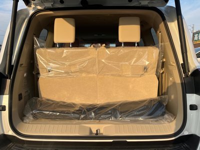 TOYOTA LAND CRUISER 300 - 10