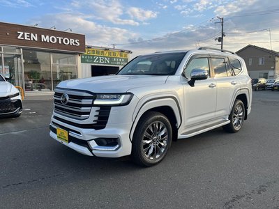 TOYOTA LAND CRUISER 300