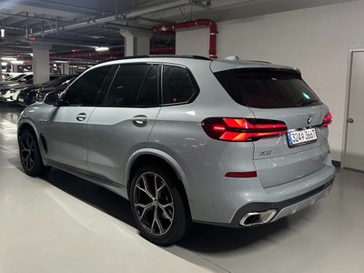 صورة 5 لـ 2026 BMW X5